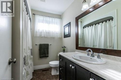 22 Redwing Road, Hamilton, ON - Indoor Photo Showing Bathroom
