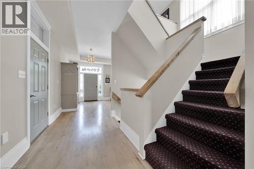 550 Beach Boulevard, Hamilton, ON - Indoor Photo Showing Other Room