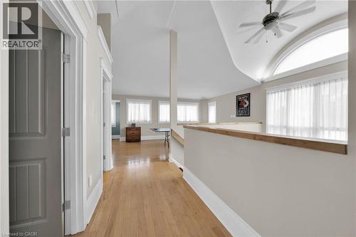 550 Beach Boulevard, Hamilton, ON - Indoor Photo Showing Other Room