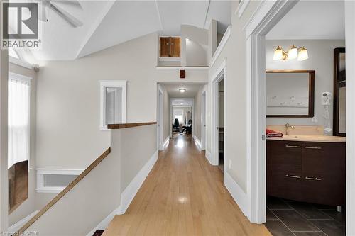 550 Beach Boulevard, Hamilton, ON - Indoor Photo Showing Other Room