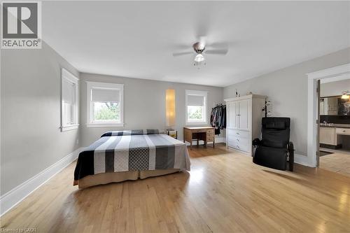 550 Beach Boulevard, Hamilton, ON - Indoor Photo Showing Bedroom