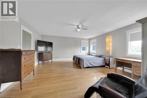 550 Beach Boulevard, Hamilton, ON - Indoor Photo Showing Bedroom