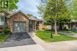 60 NORTHERN BREEZE Street  Mount Hope, ON L0R 1W0