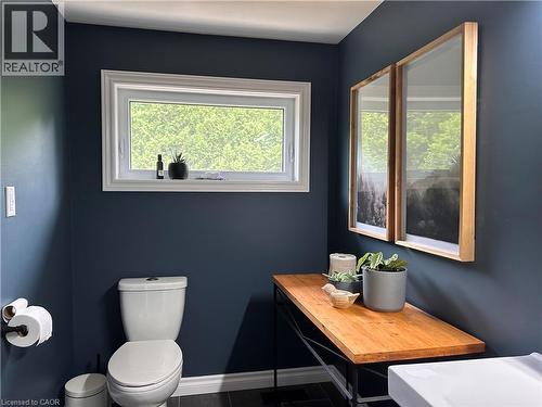 main floor - 657 Windham Road 14, Simcoe, ON - Indoor Photo Showing Bathroom