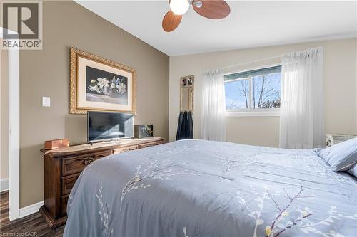 77 Lawfield Drive, Hamilton, ON - Indoor Photo Showing Bedroom