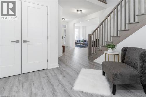 388 Klein Circle, Ancaster, ON - Indoor Photo Showing Other Room