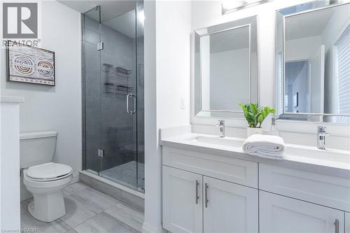 388 Klein Circle, Ancaster, ON - Indoor Photo Showing Bathroom