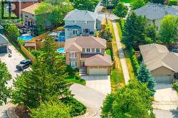 10 SHADOWDALE Drive  Stoney Creek, ON L8E 5E7