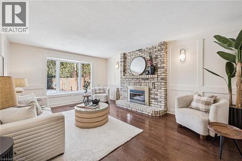 4069 Lakeshore Road, Burlington, ON - Indoor Photo Showing Living Room With Fireplace