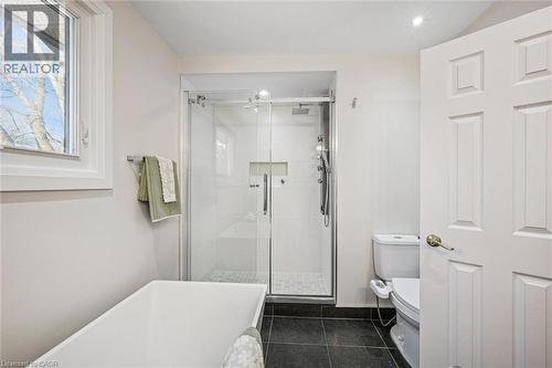 4069 Lakeshore Road, Burlington, ON - Indoor Photo Showing Bathroom