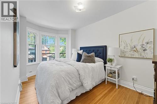 13 Bruce Street, Hamilton, ON - Indoor Photo Showing Bedroom