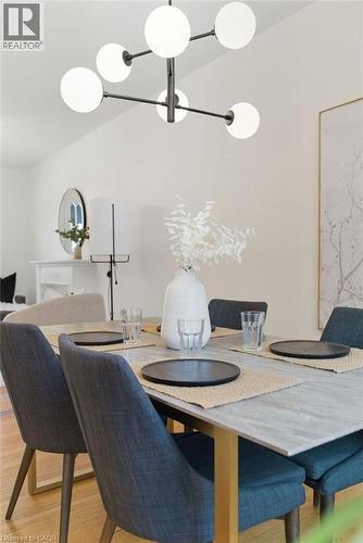 13 Bruce Street, Hamilton, ON - Indoor Photo Showing Dining Room