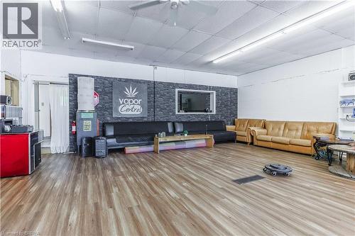 160-170 Charing Cross Street, Brantford, ON 