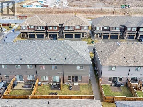 Aerial view of residential area - 30 Times Square Boulevard, Hamilton, ON - Outdoor