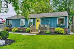 8 BEACH Road  Lowbanks, ON N0A 1K0