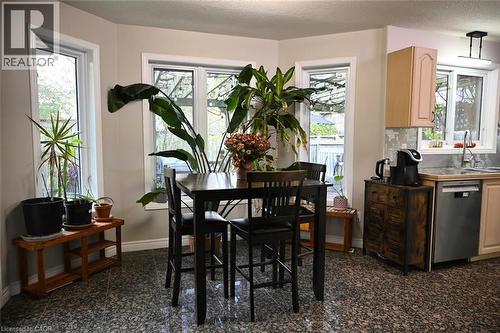 11 Apple Ridge Drive, Kitchener, ON - Indoor Photo Showing Dining Room