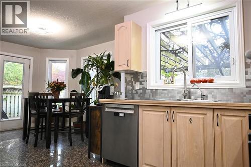 11 Apple Ridge Drive, Kitchener, ON - Indoor