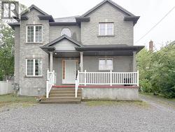 4405 SIMCOE Street  Niagara Falls, ON L2E 1T7