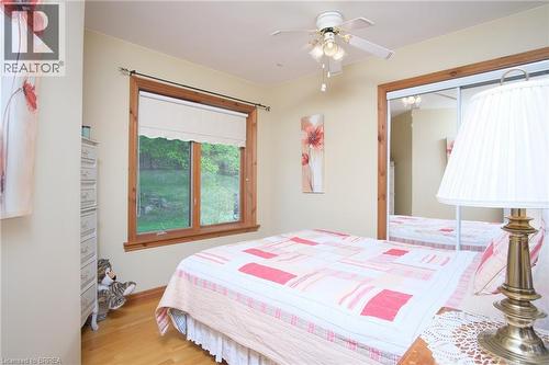 546299 Sideroad 4B, Kimberley, ON - Indoor Photo Showing Bedroom