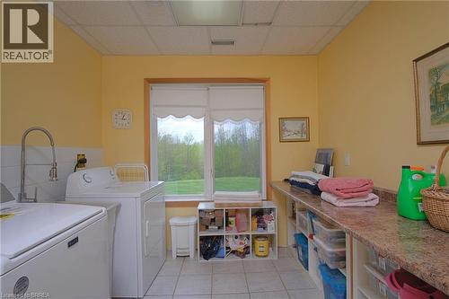 546299 Sideroad 4B, Kimberley, ON - Indoor Photo Showing Laundry Room