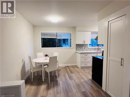 243 Appleby Line, Burlington, ON - Indoor Photo Showing Dining Room