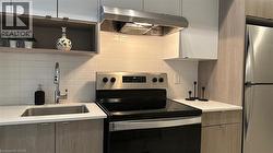 Trendy 2-tone soft-close Cabinets & Drawers - 