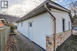 Mandoor to Garage - 