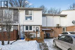 19 HINDQUARTER Crescent  Brampton, ON L6S 2C3