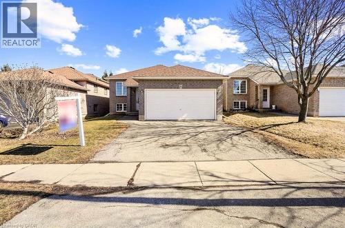 8 BRADLEY Lane  Brantford, ON N3T 6R5
