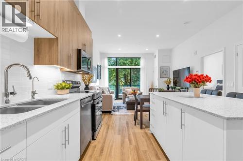 525 New Dundee Road Unit# 101, Kitchener, ON - Indoor Photo Showing Kitchen With Double Sink With Upgraded Kitchen