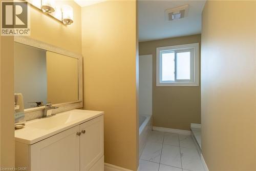 58 Romy Crescent, Thorold, ON - Indoor Photo Showing Bathroom