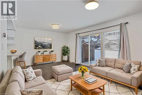 310 Fallowfield Drive, Kitchener, ON - Indoor Photo Showing Living Room