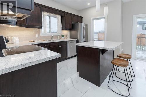 6 Laurent Avenue, Welland, ON - Indoor Photo Showing Kitchen