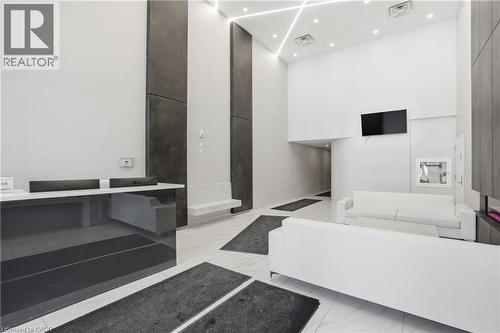 15 Queen Street S Unit# 909, Hamilton, ON - Indoor Photo Showing Other Room