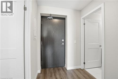 15 Queen Street S Unit# 909, Hamilton, ON - Indoor Photo Showing Other Room
