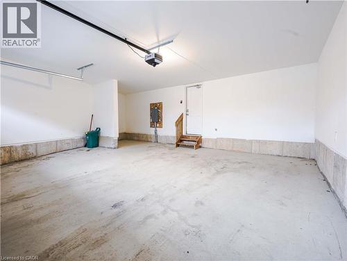 1397 William Halton Parkway, Oakville, ON - Indoor Photo Showing Garage