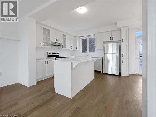 1397 William Halton Parkway, Oakville, ON - Indoor Photo Showing Kitchen With Upgraded Kitchen