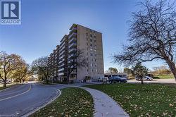 770 HAGER Avenue Unit# 903  Burlington, ON L7S 1X1