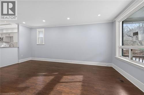 495 Charlton Avenue E, Hamilton, ON - Indoor Photo Showing Other Room