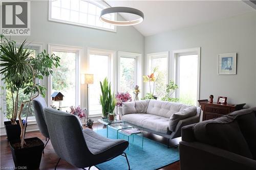 3507 Trillium Crescent, Fort Erie, ON - Indoor Photo Showing Living Room