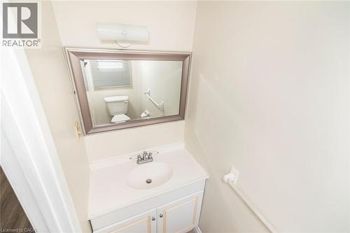14 Derby Street Unit# 35, Hamilton, ON - Indoor Photo Showing Bathroom