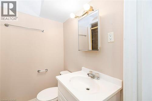 14 Derby Street Unit# 35, Hamilton, ON - Indoor Photo Showing Bathroom