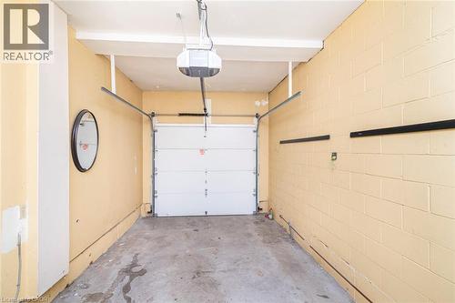 14 Derby Street Unit# 35, Hamilton, ON - Indoor Photo Showing Garage