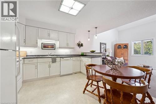 17 Terraview Crescent, Guelph, ON - Indoor