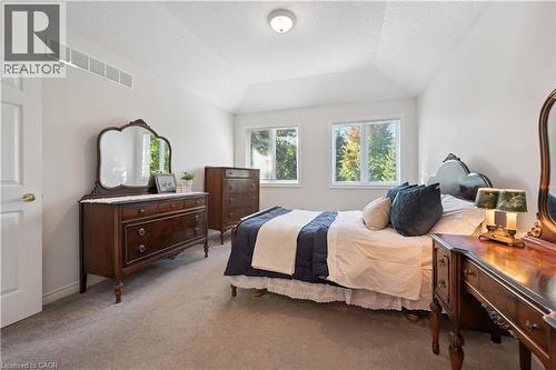 17 Terraview Crescent, Guelph, ON - Indoor Photo Showing Bedroom