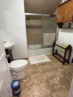 2nd full bathroom upstairs - 