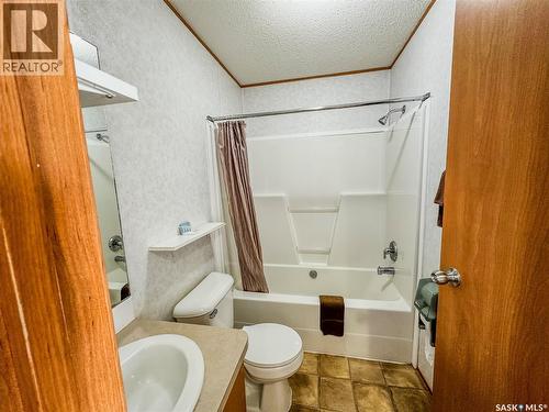 1041 Kaiser William Avenue, Langenburg, SK 