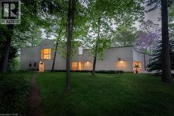 937 WHITTIER Crescent  Mississauga, ON L5H 2X4