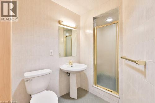937 Whittier Crescent, Mississauga, ON - Indoor Photo Showing Bathroom