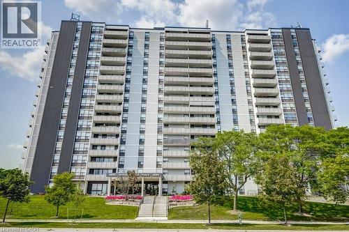 2055 UPPER MIDDLE Road Unit# 205  Burlington, ON L7P 3P4